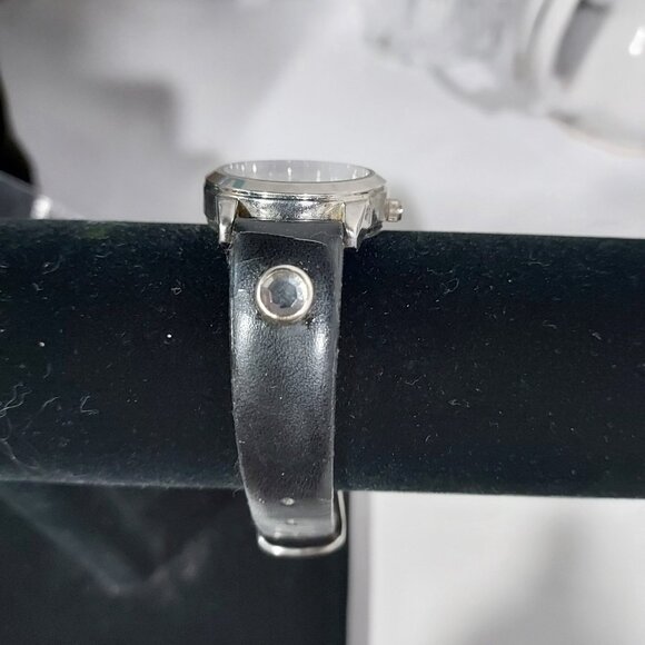 Disney Dopey SII Vintage Full Figure Dwarf Wrist Watch Date Silly Wave New Batry - Picture 2 of 10